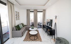 Lazuli City&Seaview Apartments
